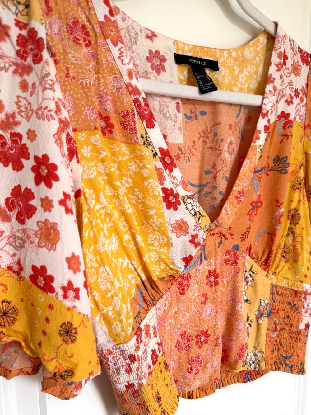Forever 21 Floral Patchwork V-Neck Crop Top in Yellow & Orange - Picture 5 of 5